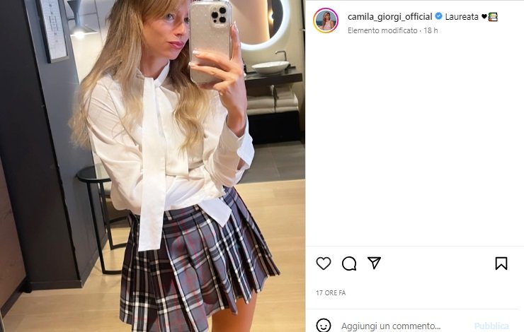 Camila Giorgi selfie pazzesco